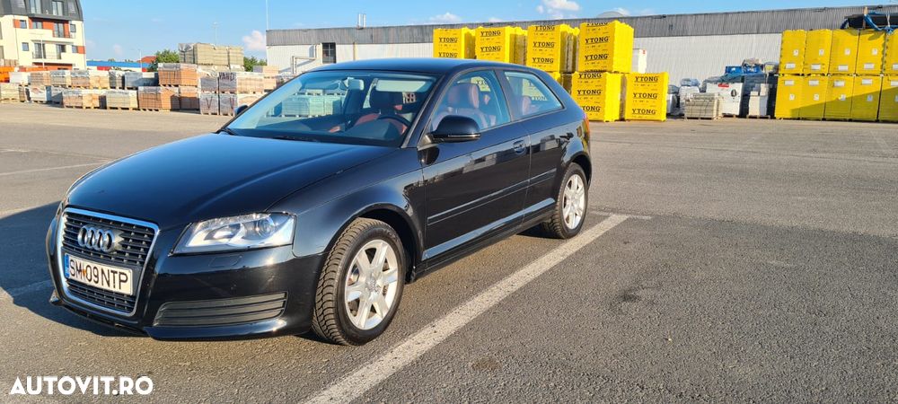 Audi A3 1.9 TDI DPF S tronic Ambiente - 2