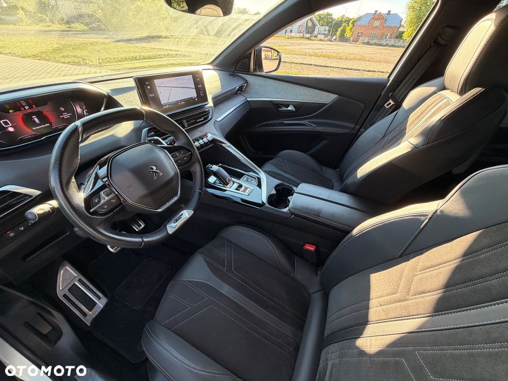 Peugeot 5008 BlueHDi 130 EAT8 GT - 12