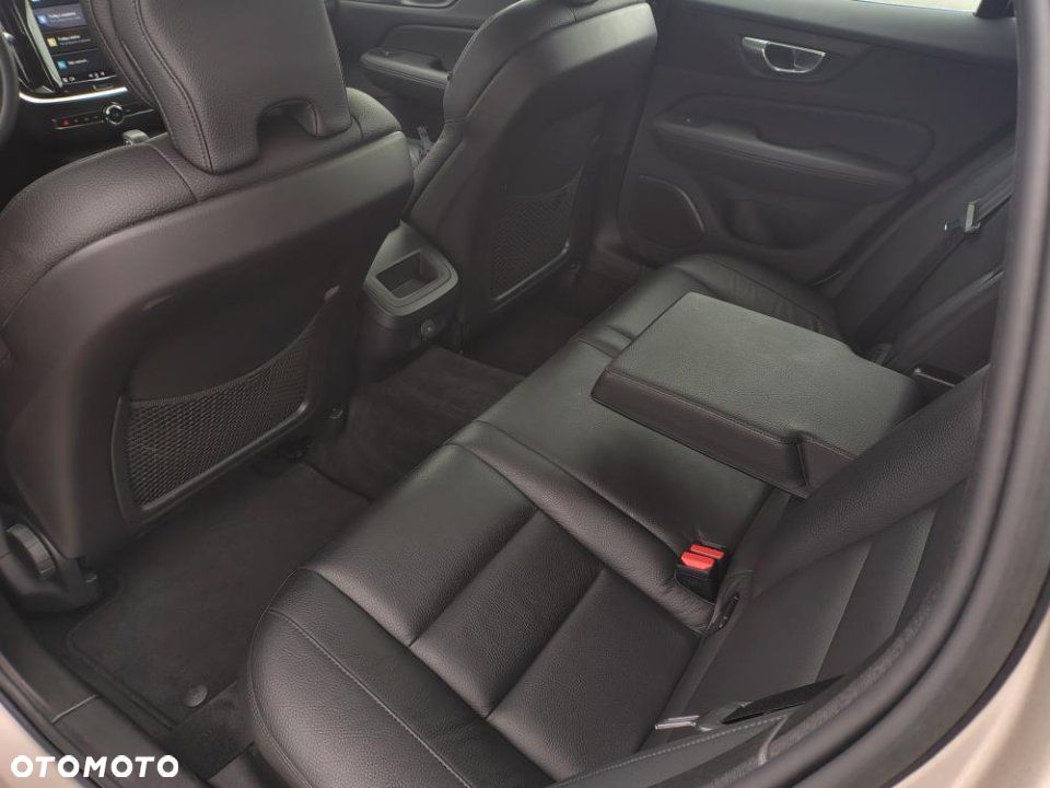 Volvo V60 - 16