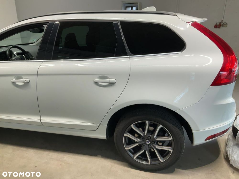Volvo XC 60 D4 Geartronic Momentum - 5