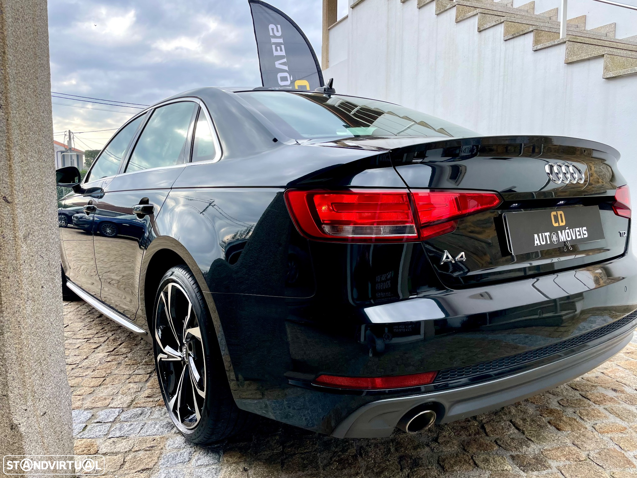 Audi A4 2.0 TDI Business Line S-line - 5
