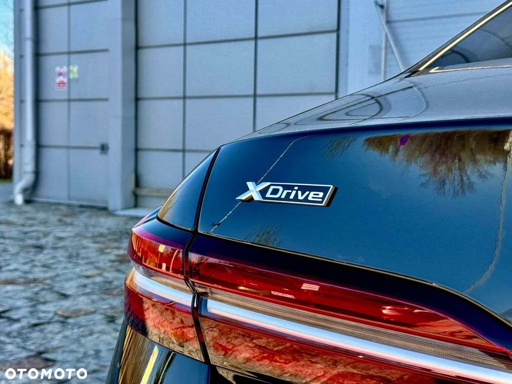 BMW Seria 5 540d xDrive mHEV M Sport - 20