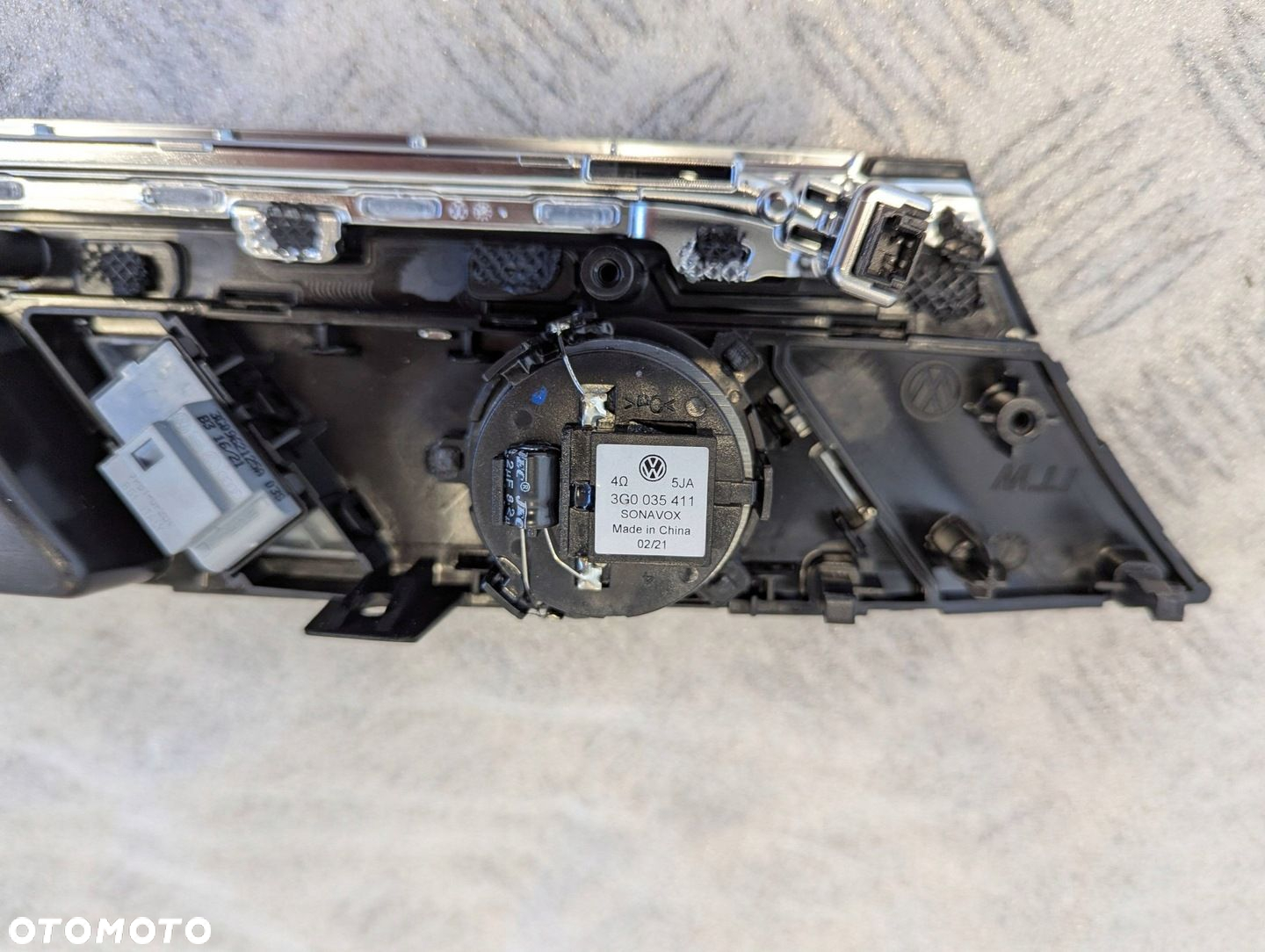 VW PASSAT B8 dekor listwa drzwi przód przedni lewy Led Ambiente - 11