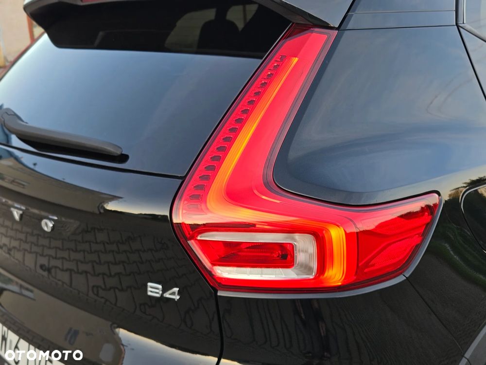 Volvo XC 40 B4 B Momentum - 18