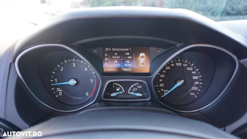 Ford Focus 1.5 TDCi DPF Start-Stopp-System Aut. Business - 19