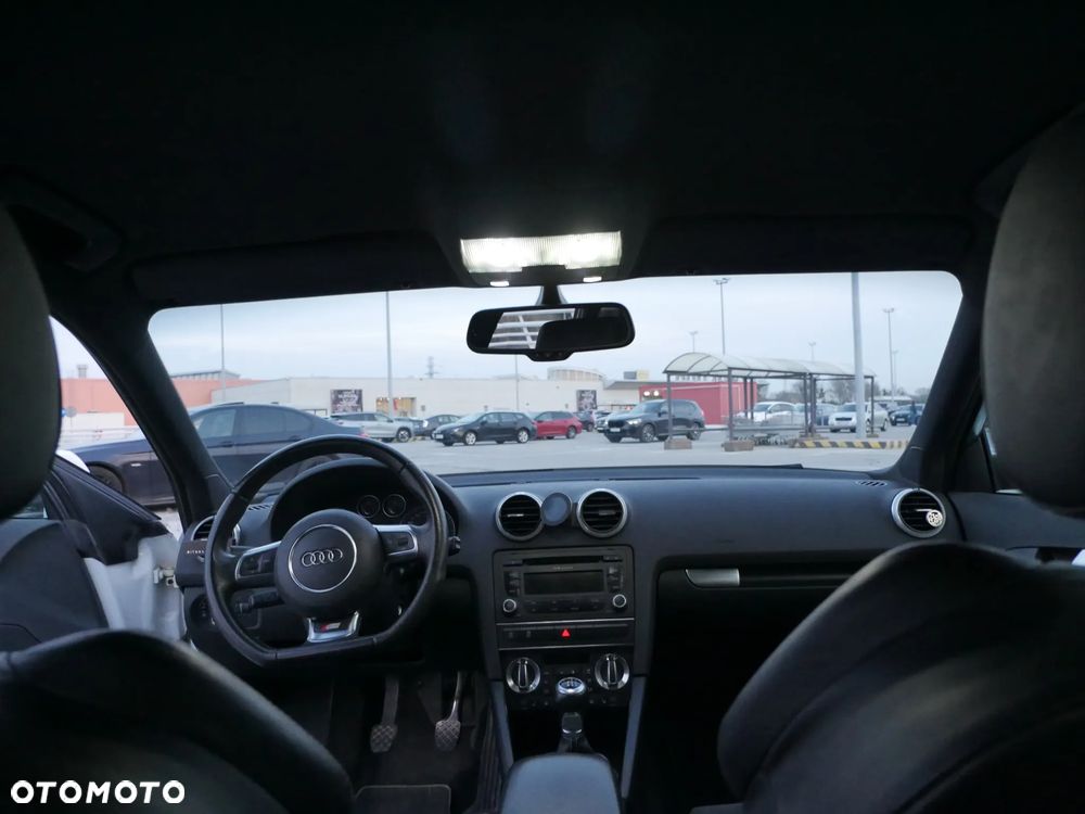 Audi A3 Sportback 1.4 TFSI S line Sportpaket (plus) - 19