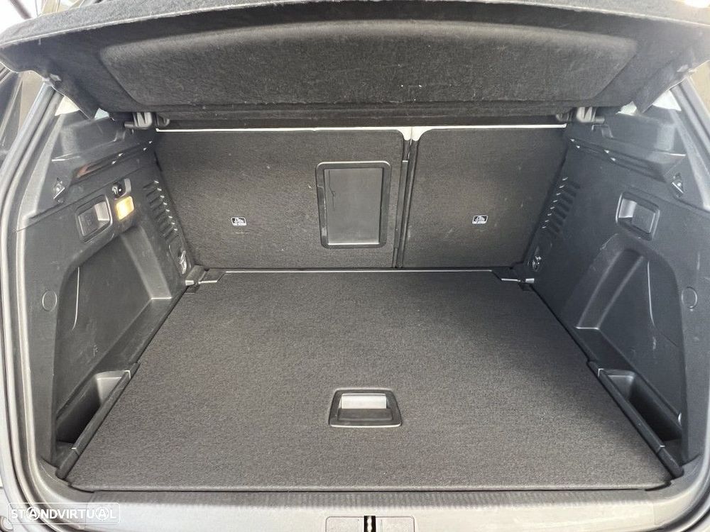 Peugeot 3008 1.5 BlueHDi Allure - 26