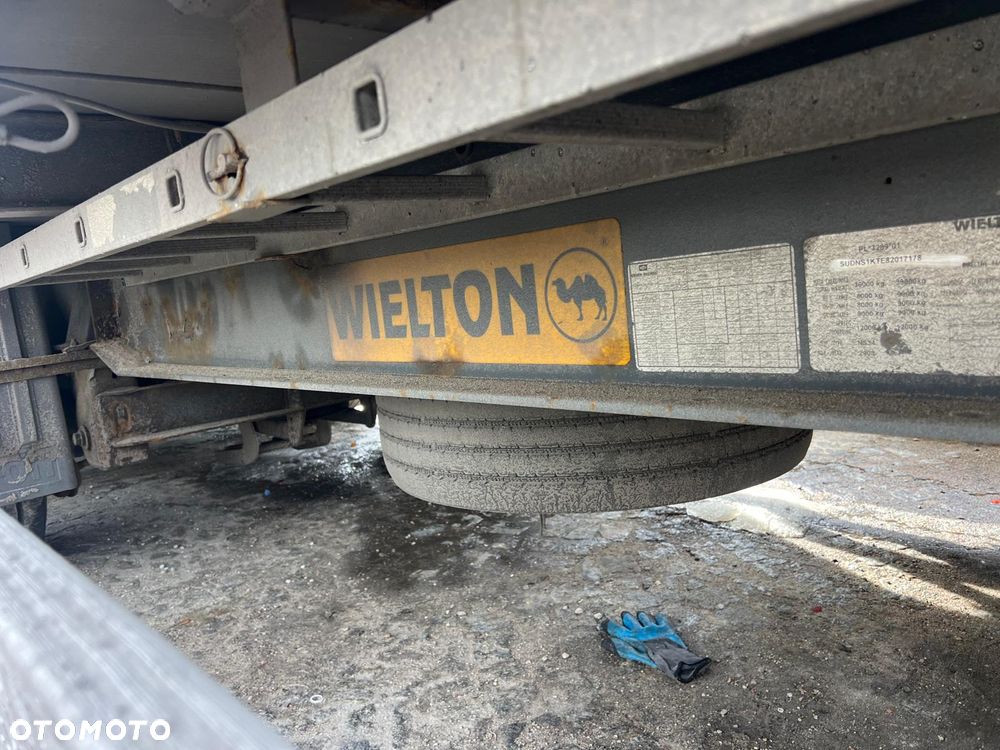 Wielton SN24 - 8
