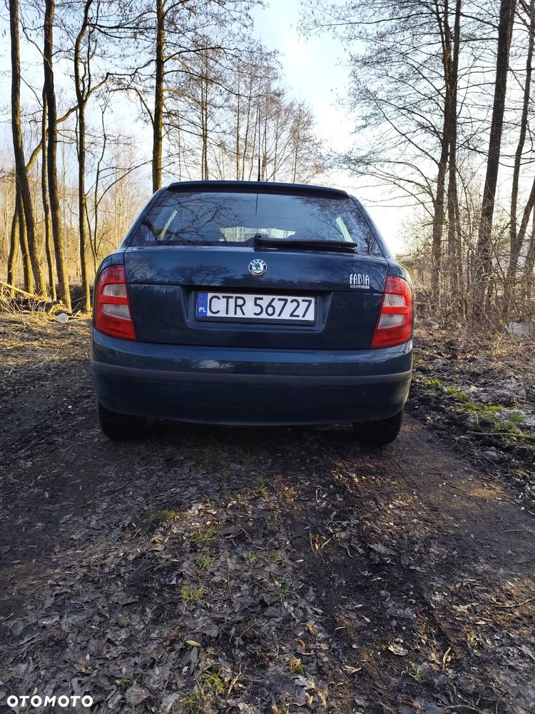 Skoda Fabia 1.4 16V Comfort - 4