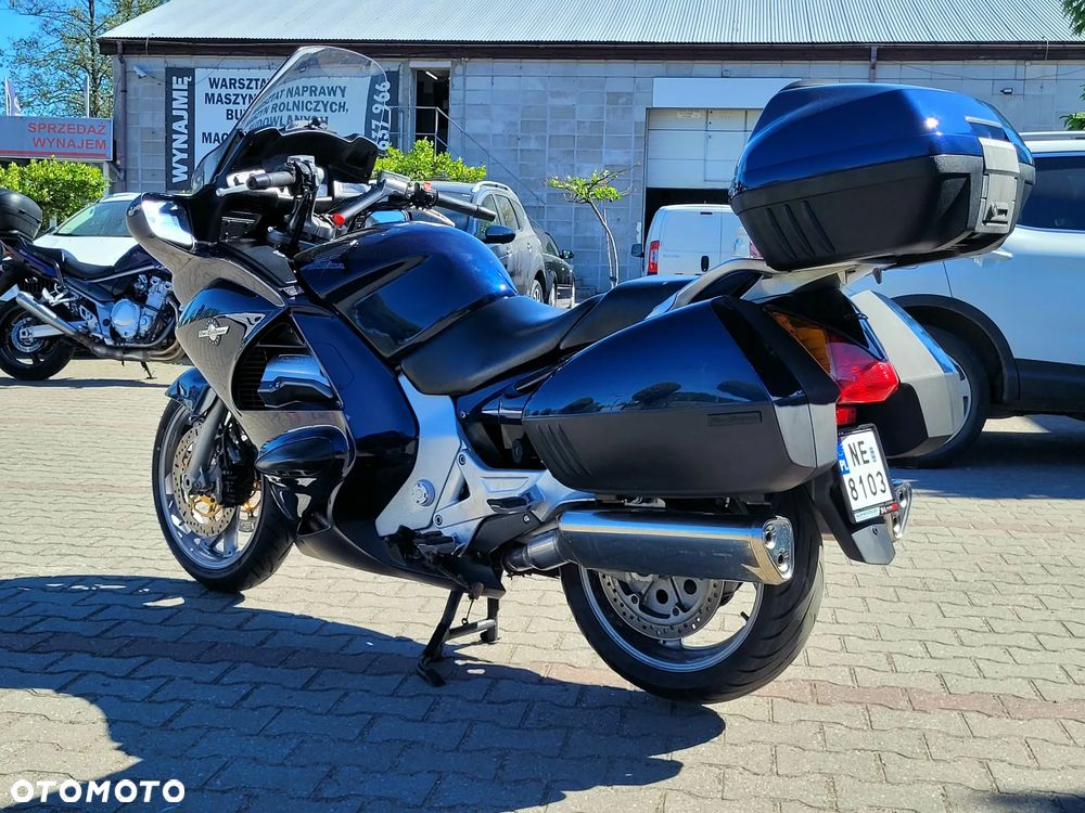 Honda ST - 19
