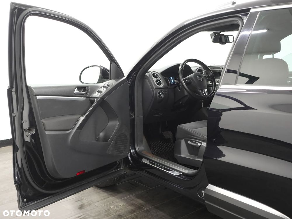 Volkswagen Tiguan 2.0 TDI DPF 4Motion BlueMotion Technology DSG Life - 18