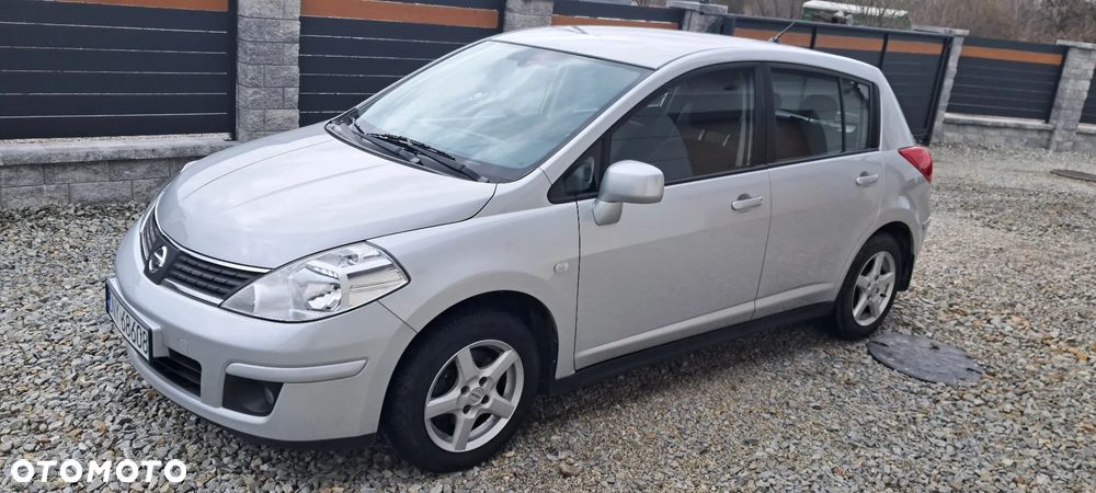 Nissan Tiida 1.8 acenta - 1