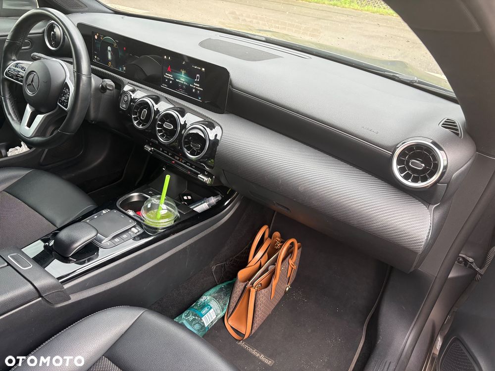 Mercedes-Benz CLA 180 d 7G-DCT - 9