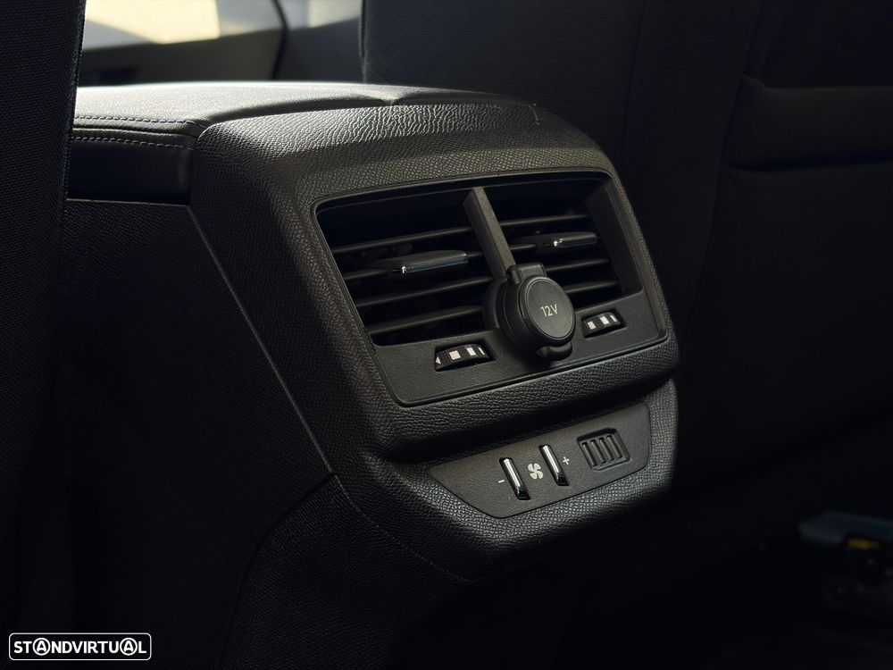 Peugeot 5008 1.2 PureTech Allure Pack EAT8 - 34