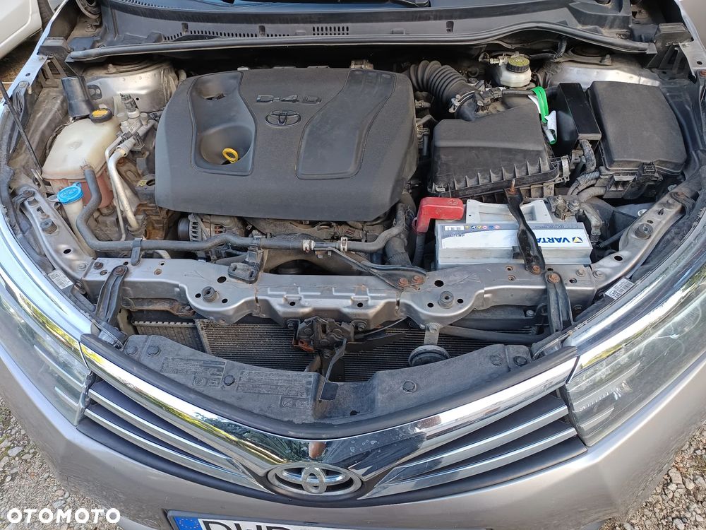 Toyota Corolla 1.4 D-4D Premium - 12