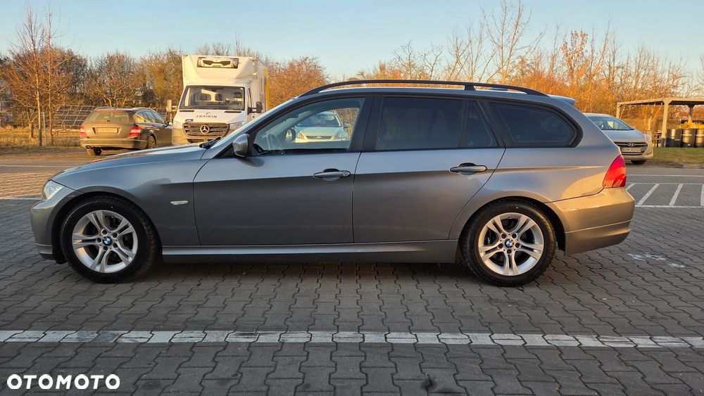 BMW Seria 3 318d DPF - 7