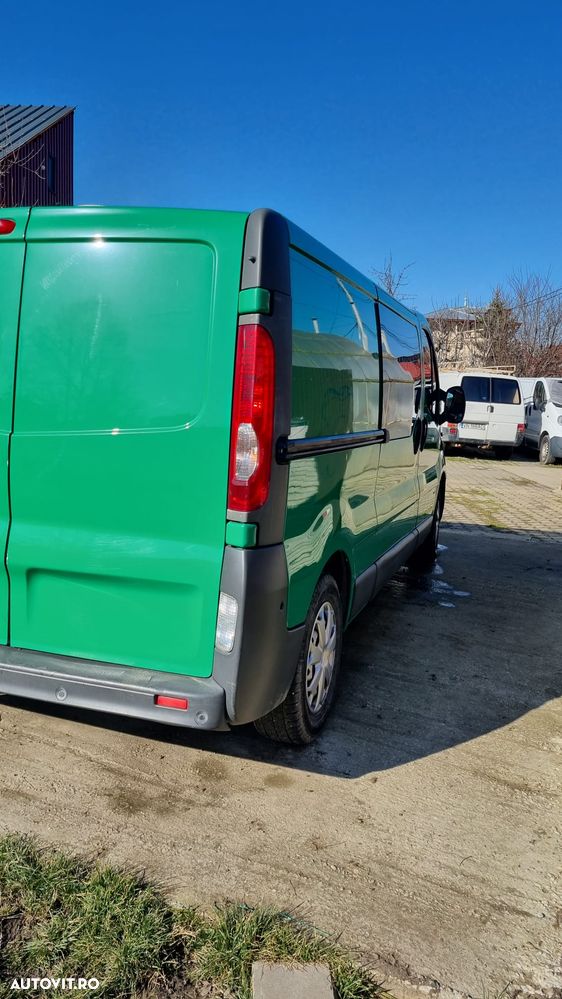 Opel Vivaro - 3
