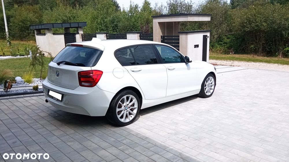 BMW Seria 1 114i - 13