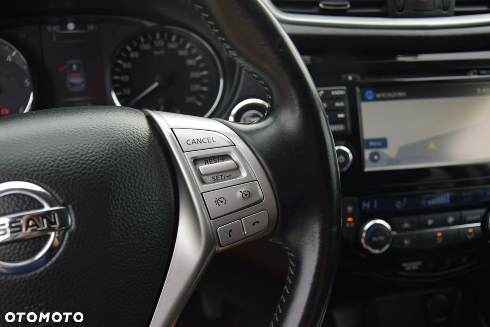 Nissan Qashqai 1.6 dCi 4x4 360 S&S - 36