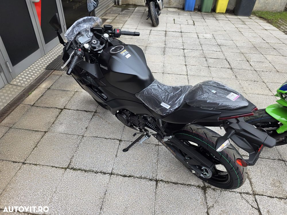 Kawasaki Ninja 500 - 7