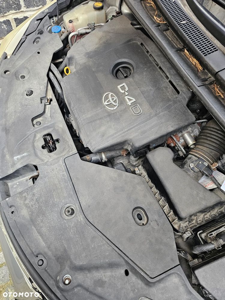 Toyota Avensis 2.0 D-4D Sol plus+NAVI - 8