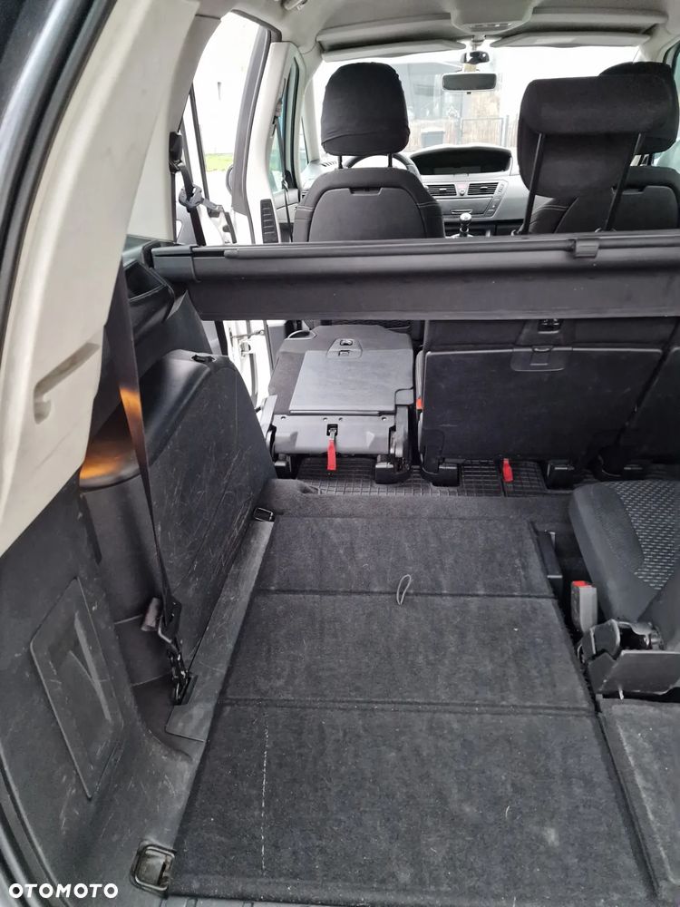 Citroën C4 Picasso - 32