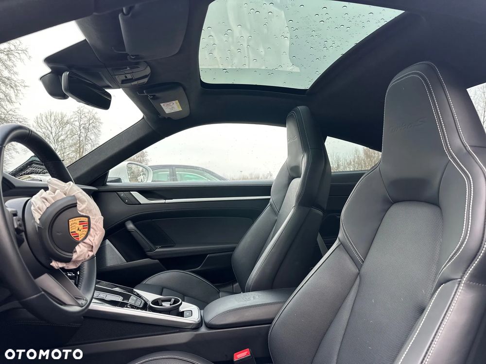 Porsche 911 Turbo S - 14