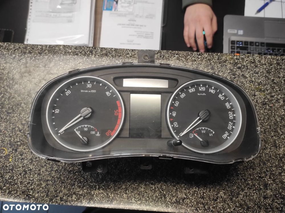 SKODA FABIA 2 ROOMSTER PRAKTIK LICZNIK ZEGARY DIESEL 5J0920841C SPRAWNY GWARANCJA WYSYŁKA !!!!!! - 1