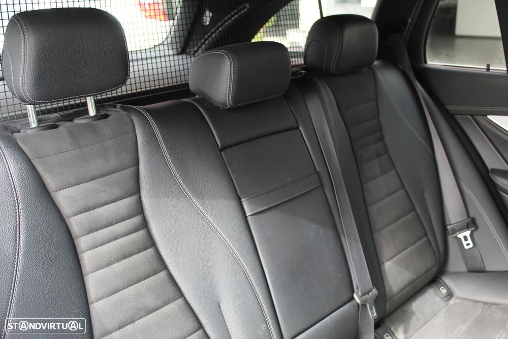 Mercedes-Benz E 300 de AMG Line - 21