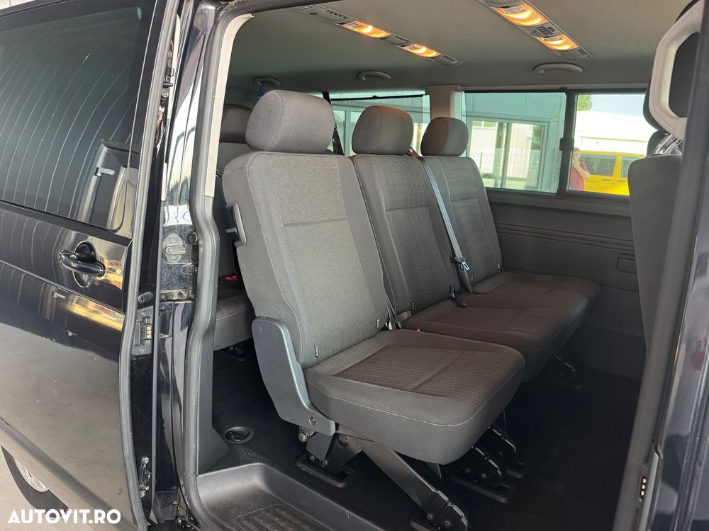 Volkswagen Caravelle LR Highline DSG - 8