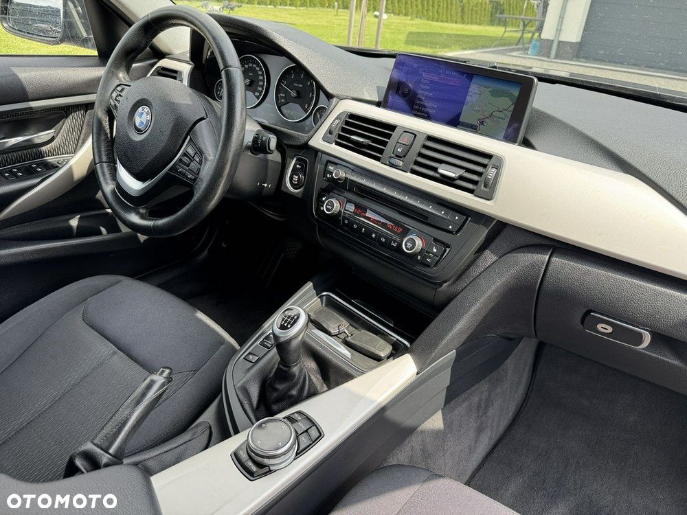 BMW Seria 3 318d Blue Performance Luxury Line - 27