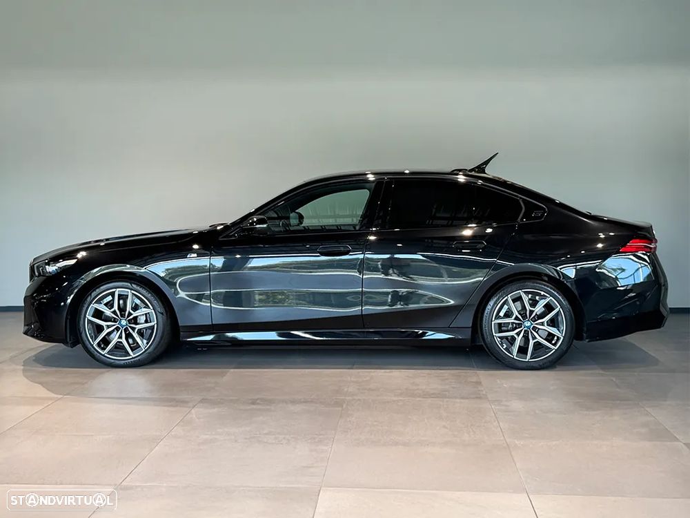 BMW i5 eDrive40 Pack Desportivo M - 3