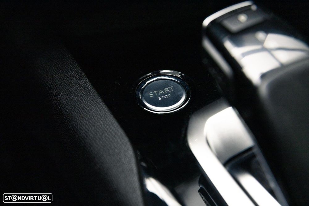 Peugeot 5008 1.5 BlueHDi Allure EAT8 - 44