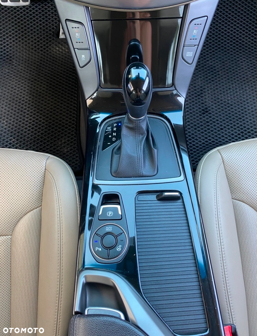 Hyundai i40 Kombi blue 1.7 CRDi DCT Premium - 13