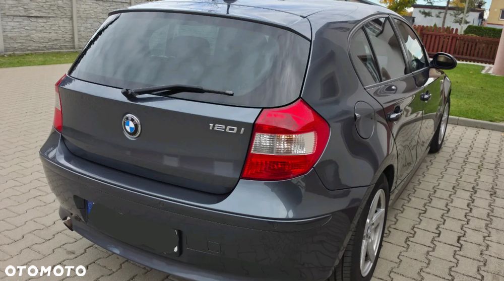 BMW Seria 1 120i - 6