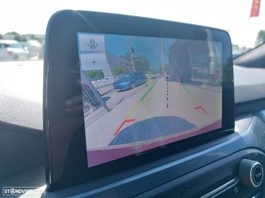 Ford Focus 1.0 EcoBoost Active - 11