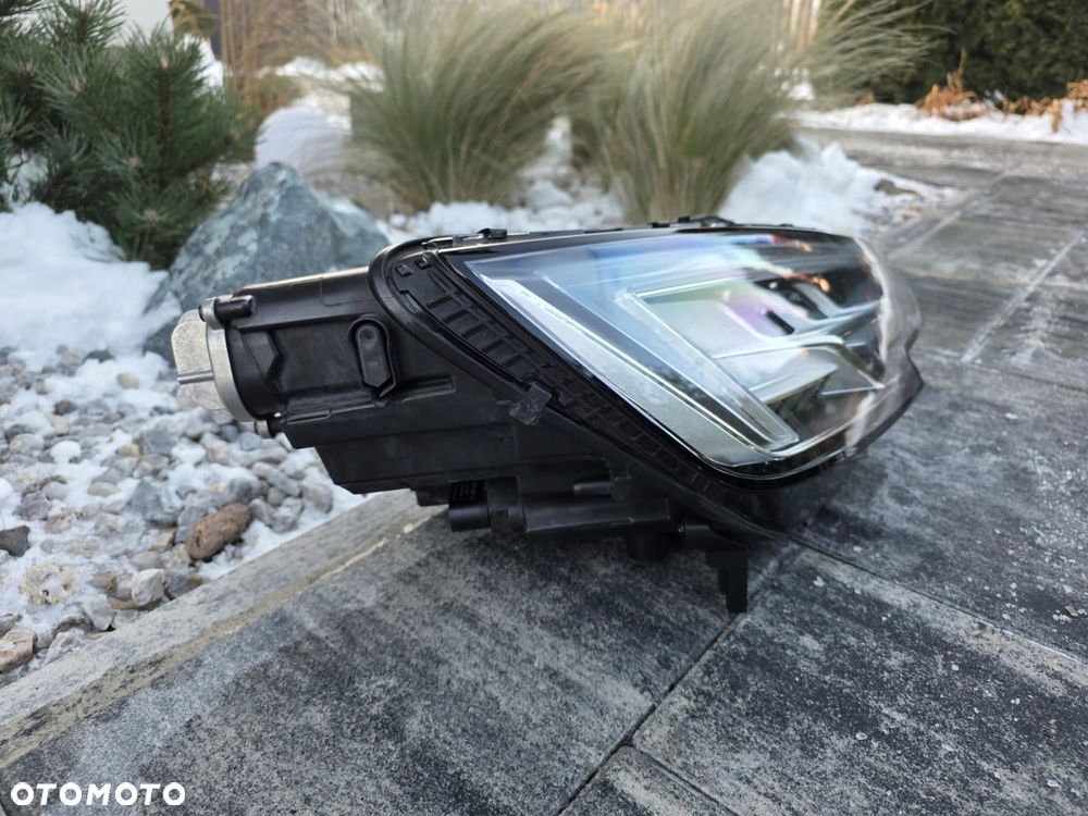 audi a4 s4 b9 lampa prawa przód full led matrix 8w0941036 - 4