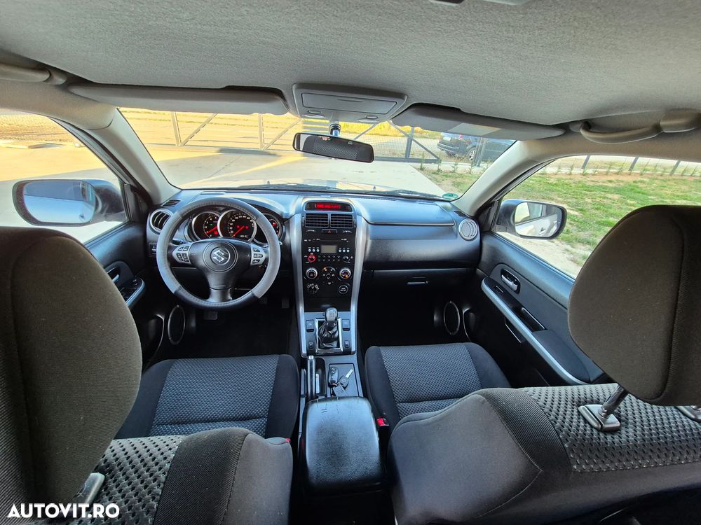 Suzuki Grand Vitara - 18
