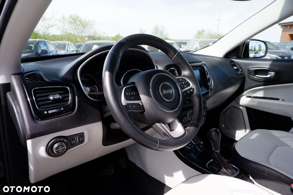 Jeep Compass 2.0 MultiJet Active Drive Automatik Limited - 24