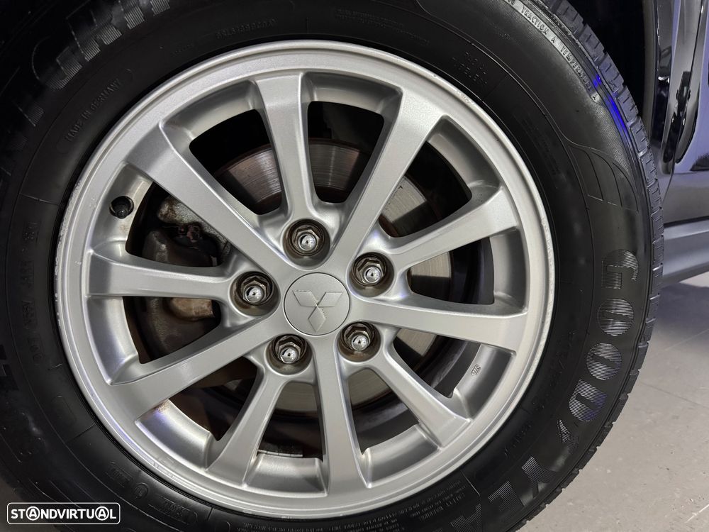 Mitsubishi ASX 1.6 Instyle - 28