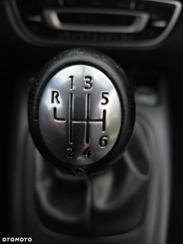 Renault Scenic - 28