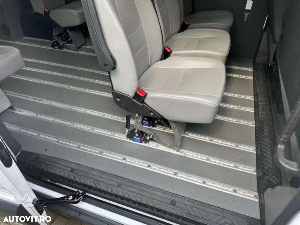Ford Transit - 10