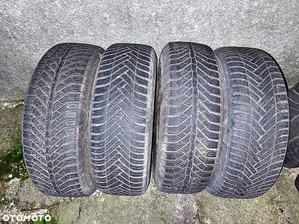 Volkswagen Caddy - 35