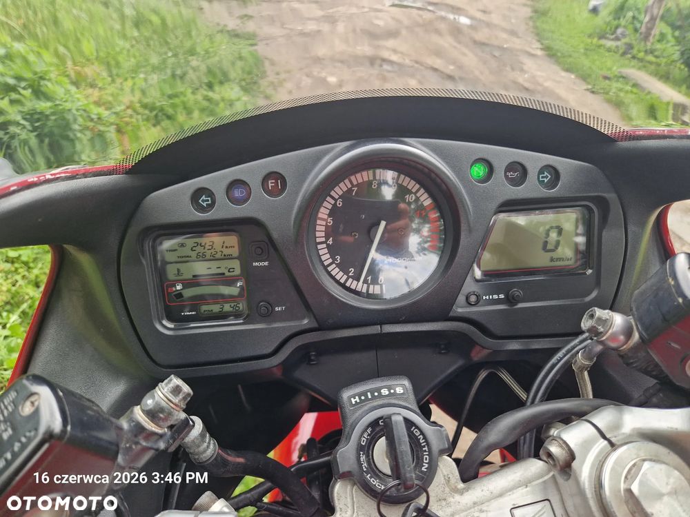 Honda CBR - 24