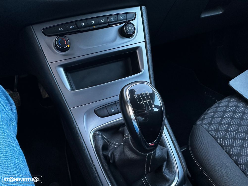 Opel Astra 1.5 D Business Edition S/S - 15