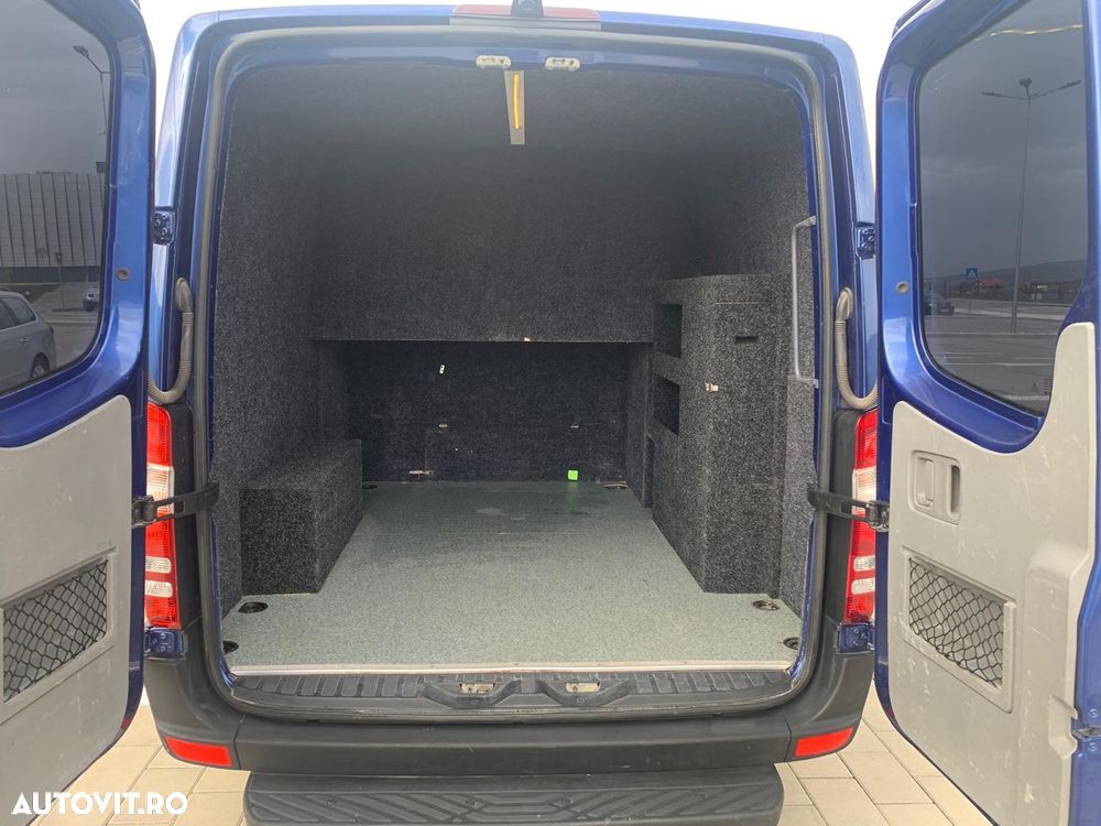 Mercedes-Benz Sprinter - 9
