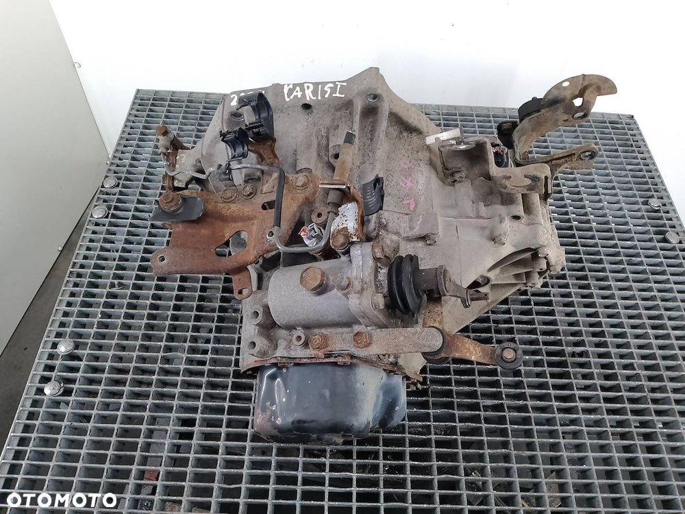 SKRZYNIA BIEGÓW MANUALNA TOYOTA YARIS I C153 1.4 D-4D - 3