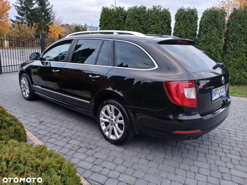 Skoda Superb 2.0 TDI DSG Exclusive - 13