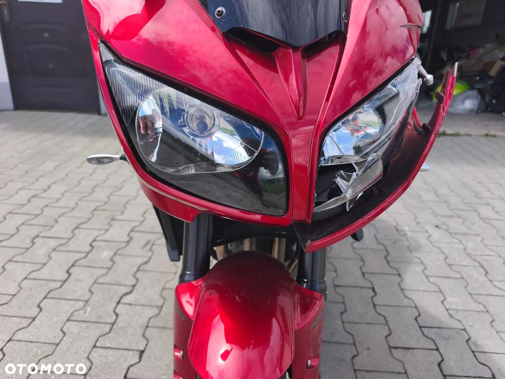 Yamaha FZ - 26