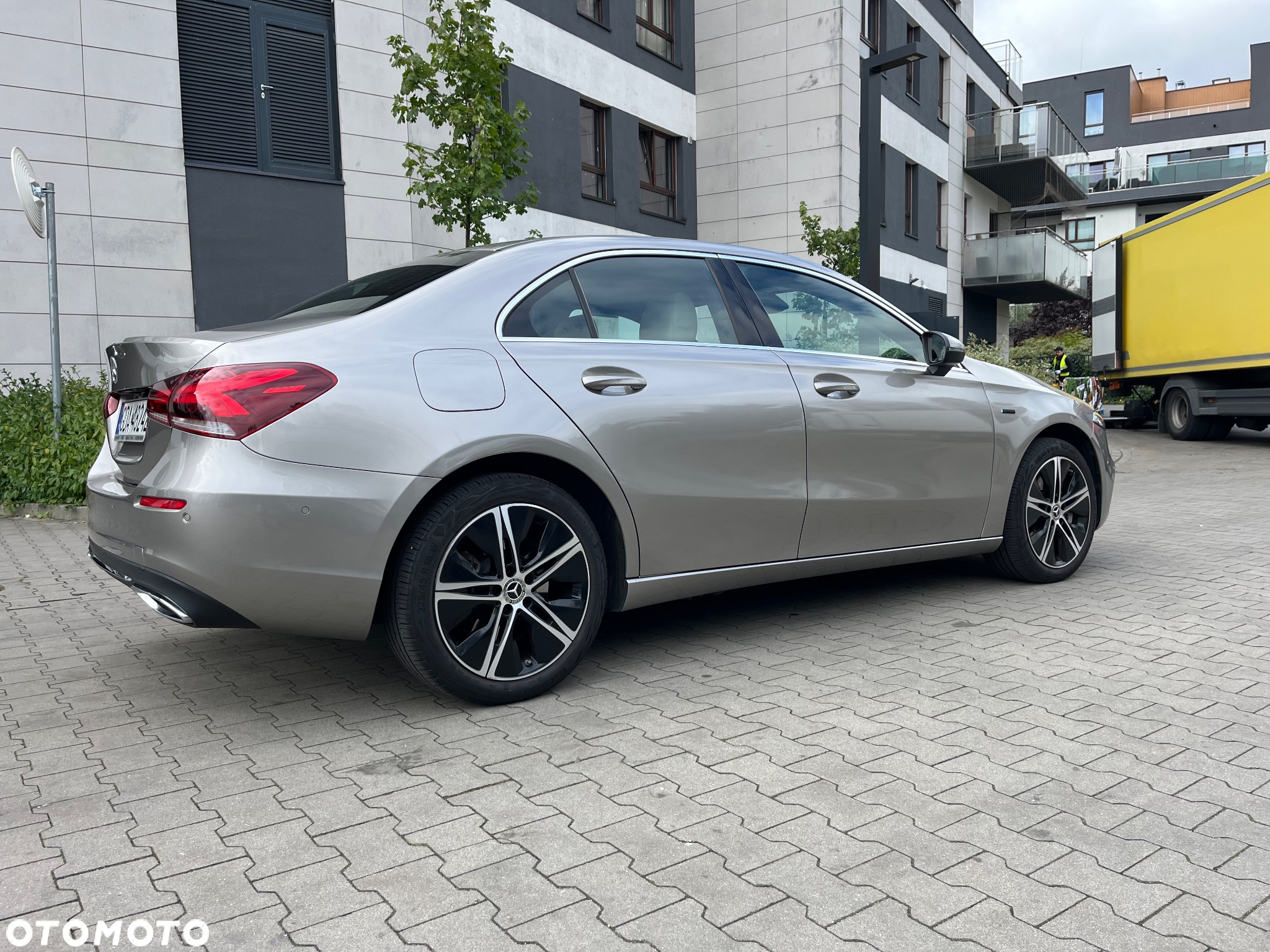 Mercedes-Benz Klasa A 250 E Progressive 8G-DCT - 5
